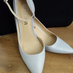 Unisa Heels